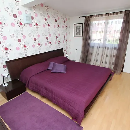 Apartments Romano Апартаменты Ровинь