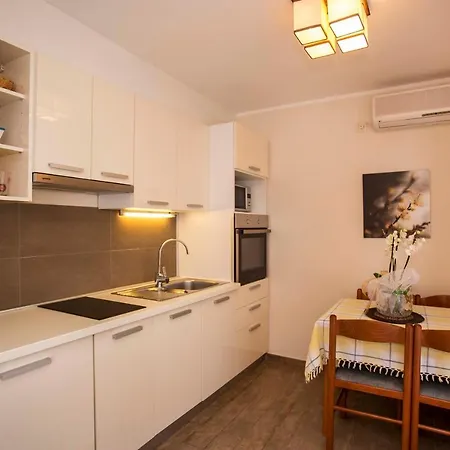 Apartments Romano Апартаменты Ровинь